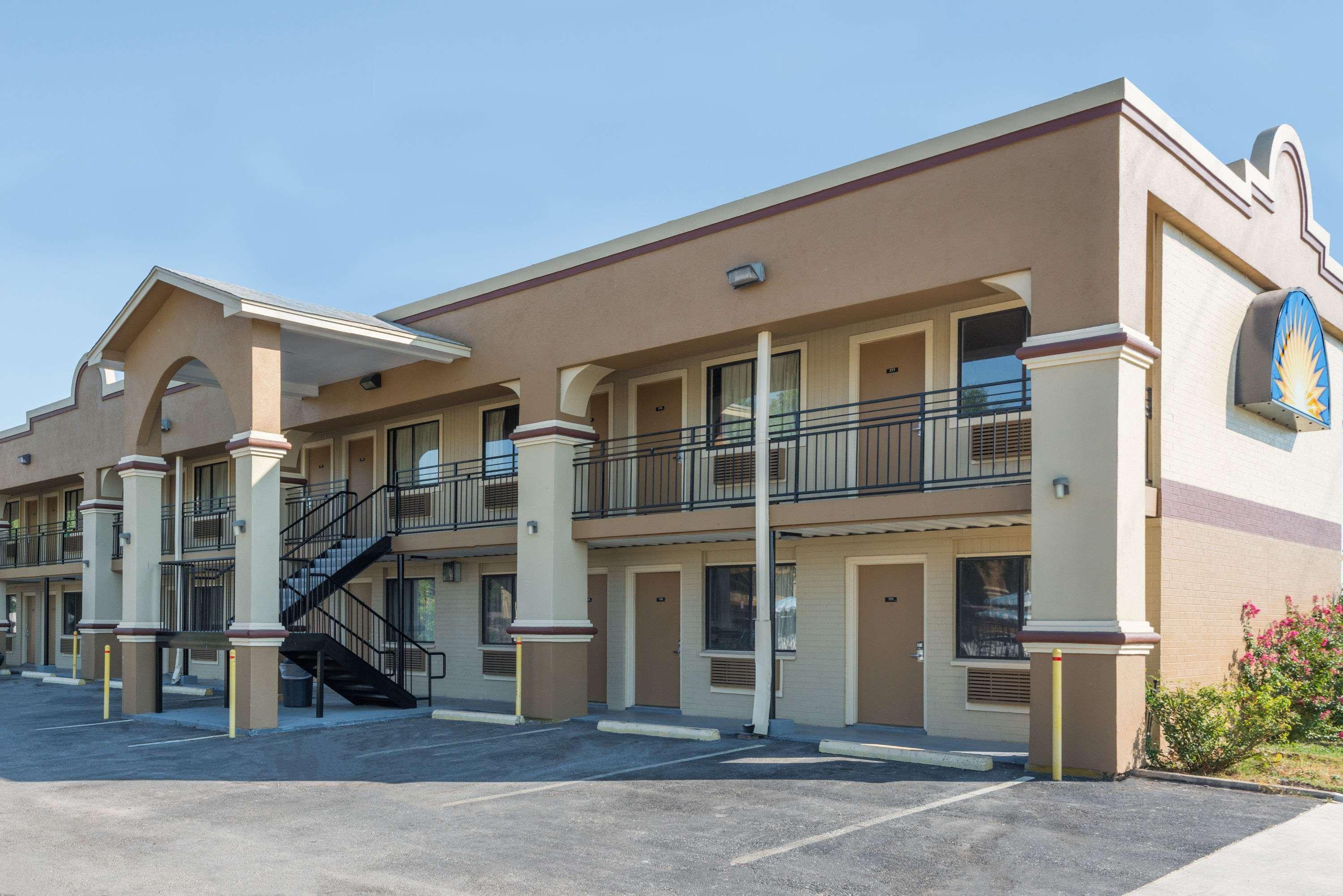 Days Inn By Wyndham San Marcos Kültér fotó