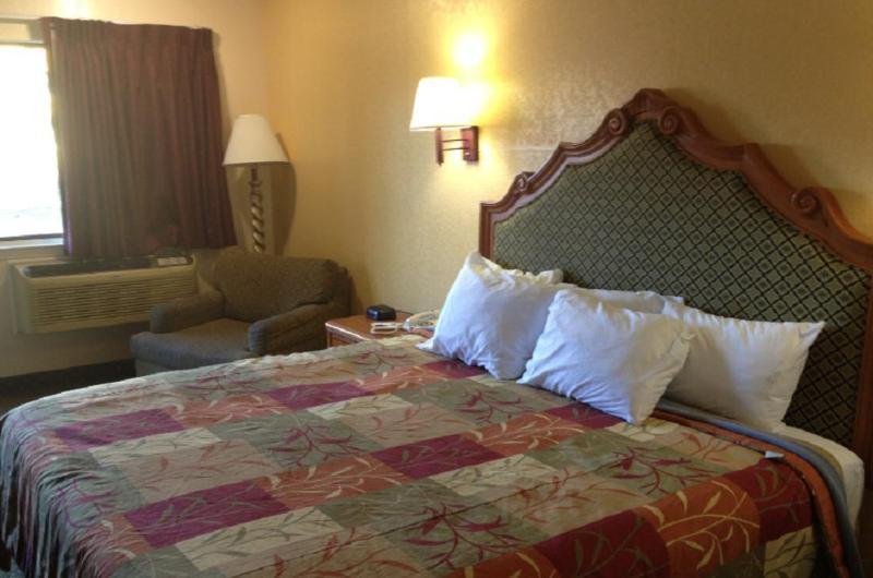 Days Inn By Wyndham San Marcos Kültér fotó